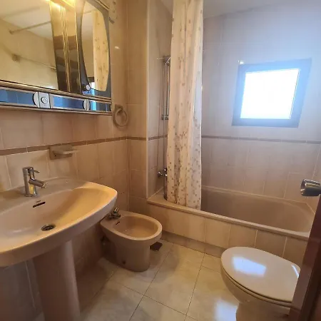 Apartamento Edificio Gemelos X -7 *